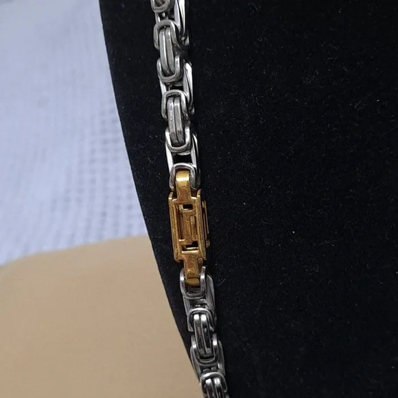 Authentic stainless steel  necklace and bracelet set - Picture 4 of 4